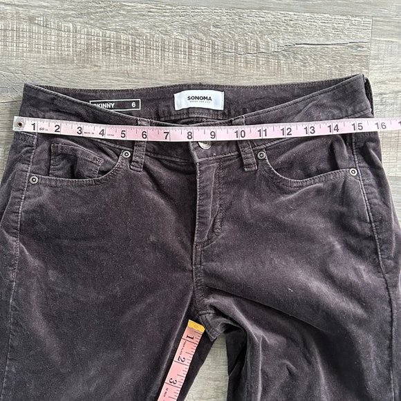 Sonoma dark charcoal velour skinny pants (size 6) - Picture 9 of 11